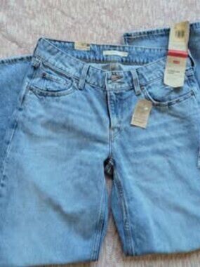 Levi's® Women's Low-Rise Superlow Loose Jeans - Size 29